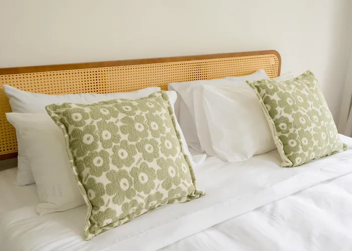 Glow House Sukhumvit 54, Spacious Modern Near Bts On Nut