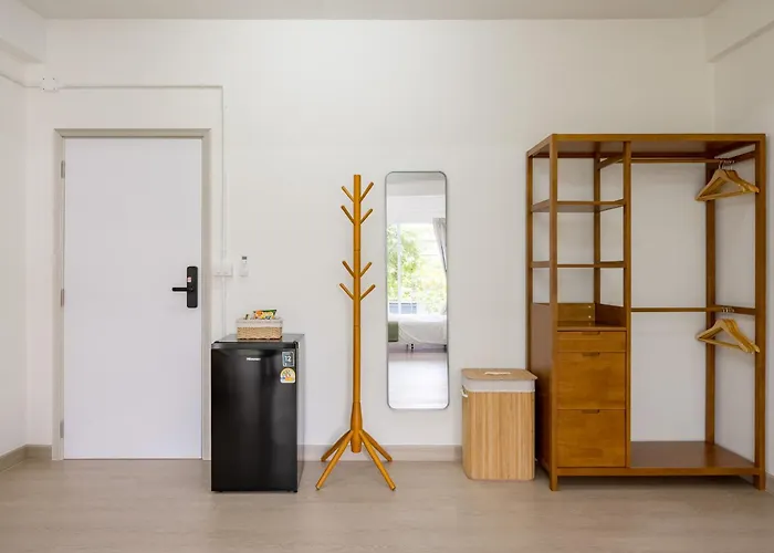 Glow House Sukhumvit 54, Spacious Modern Near Bts On Nut Homestay Bangkok