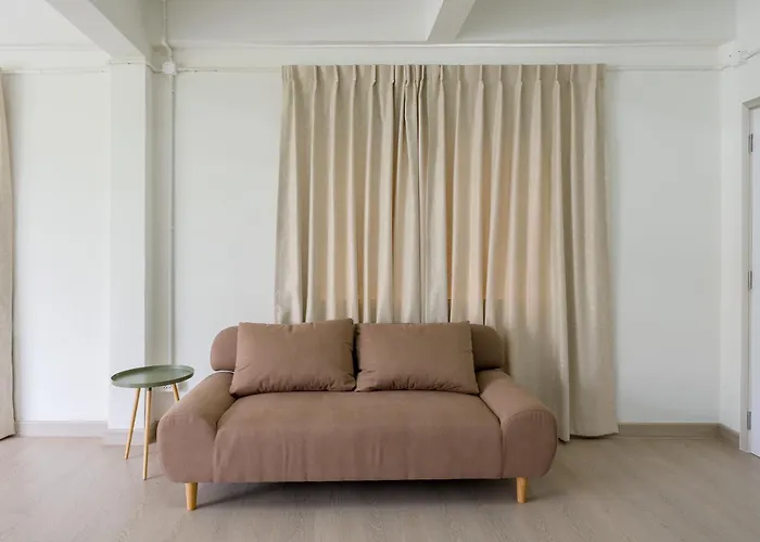 Glow House Sukhumvit 54, Spacious Modern Near Bts On Nut *