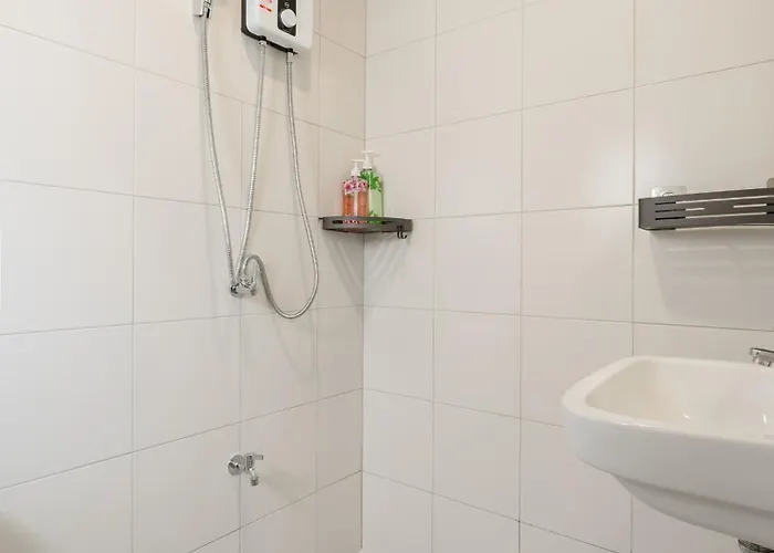 Homestay Glow House Sukhumvit 54, Spacious Modern Near Bts On Nut Bangkok