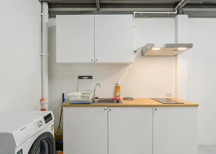 Glow House Sukhumvit 54, Spacious Modern Near Bts On Nut Bangkok