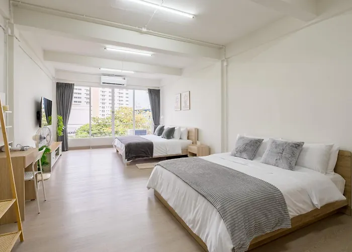Homestay Glow House Sukhumvit 54, Spacious Modern Near Bts On Nut Bangkok